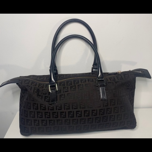 FENDI BAG - Picture 4 of 8